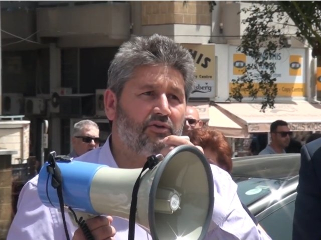Εκδήλωση διαμαρτηρίας στην ΤΑ στις 27/4/2017 - Δήμαρχος Γερίου